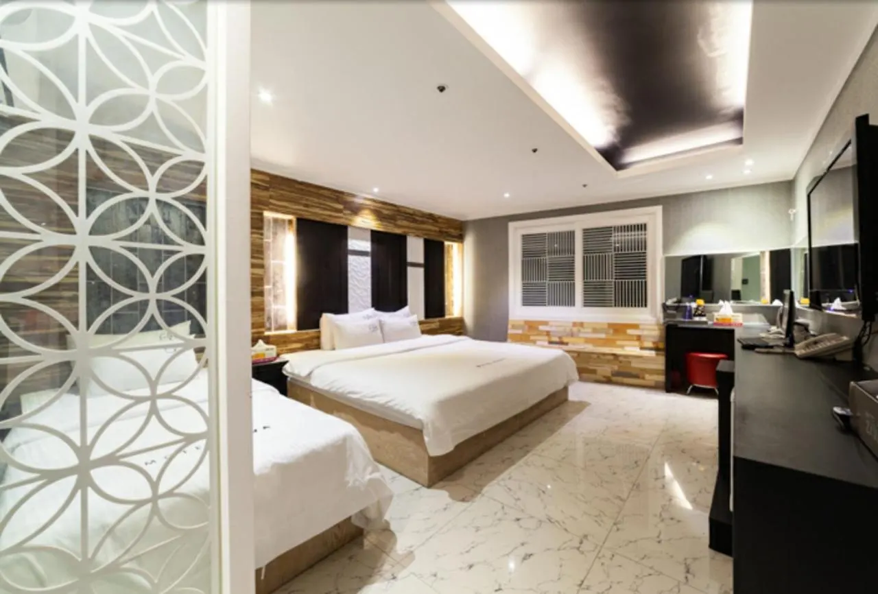 Zava Motel Busan 2*,